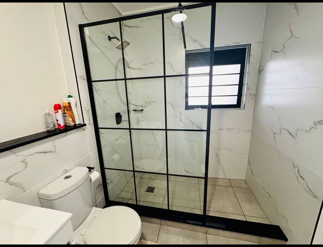 3 BEDROOM FLAT FOR SALE IN WATERFALL